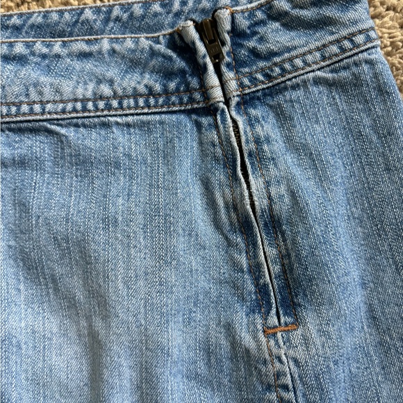 Calvin Klein Skirt with Knee Vents - Picture 2 of 7